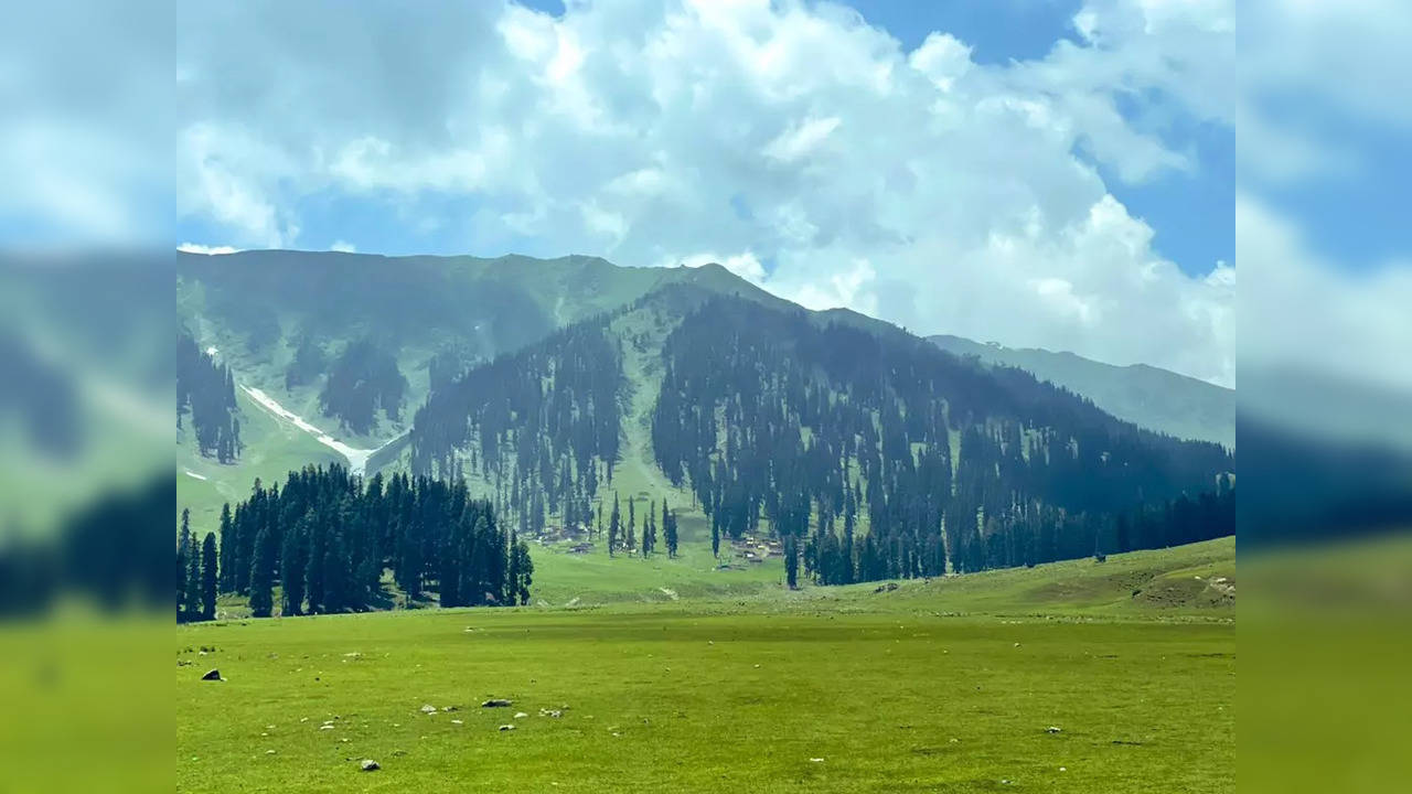 ​Bungus valley is a 2.5 hour drive away from Srinagar