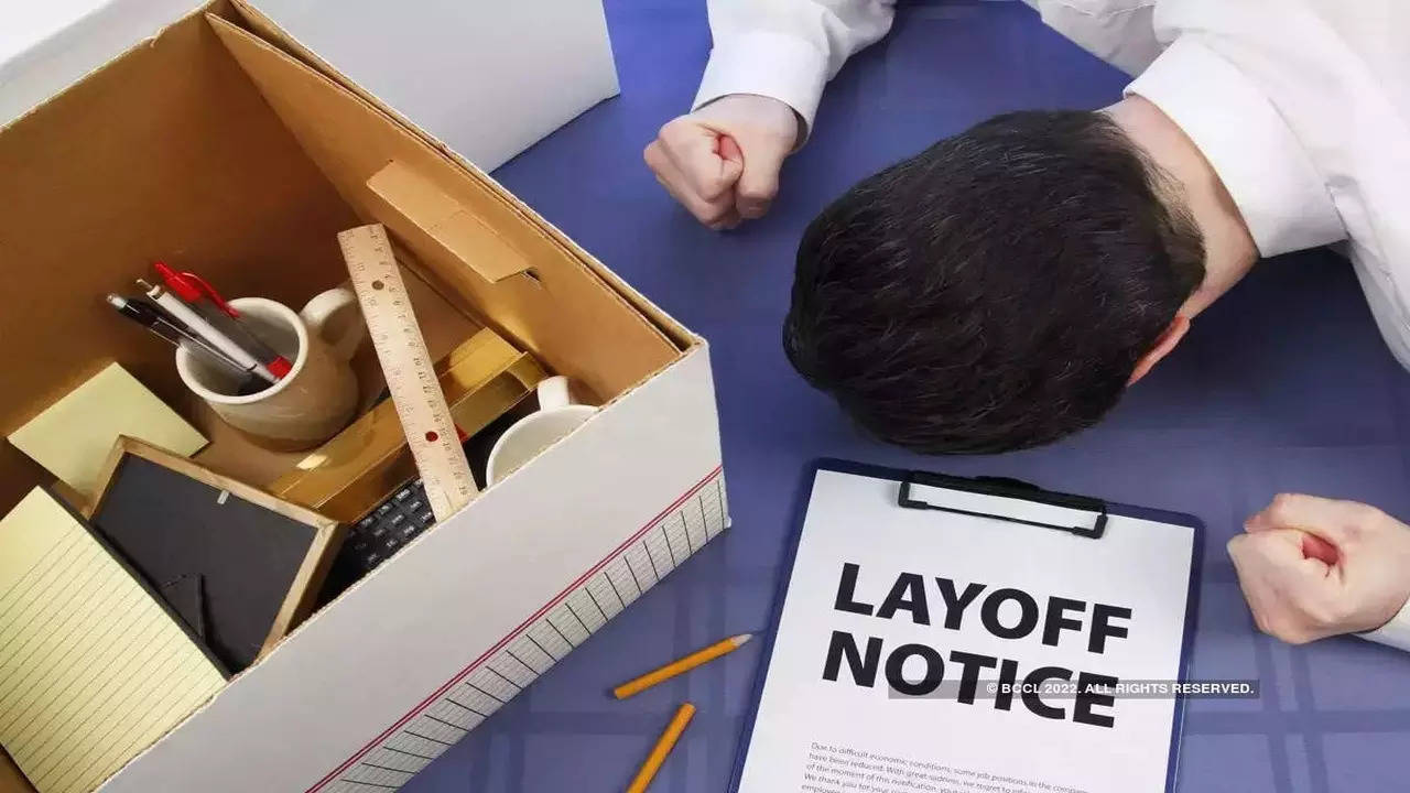 Severance Pay: How Companies Layoff Employees 