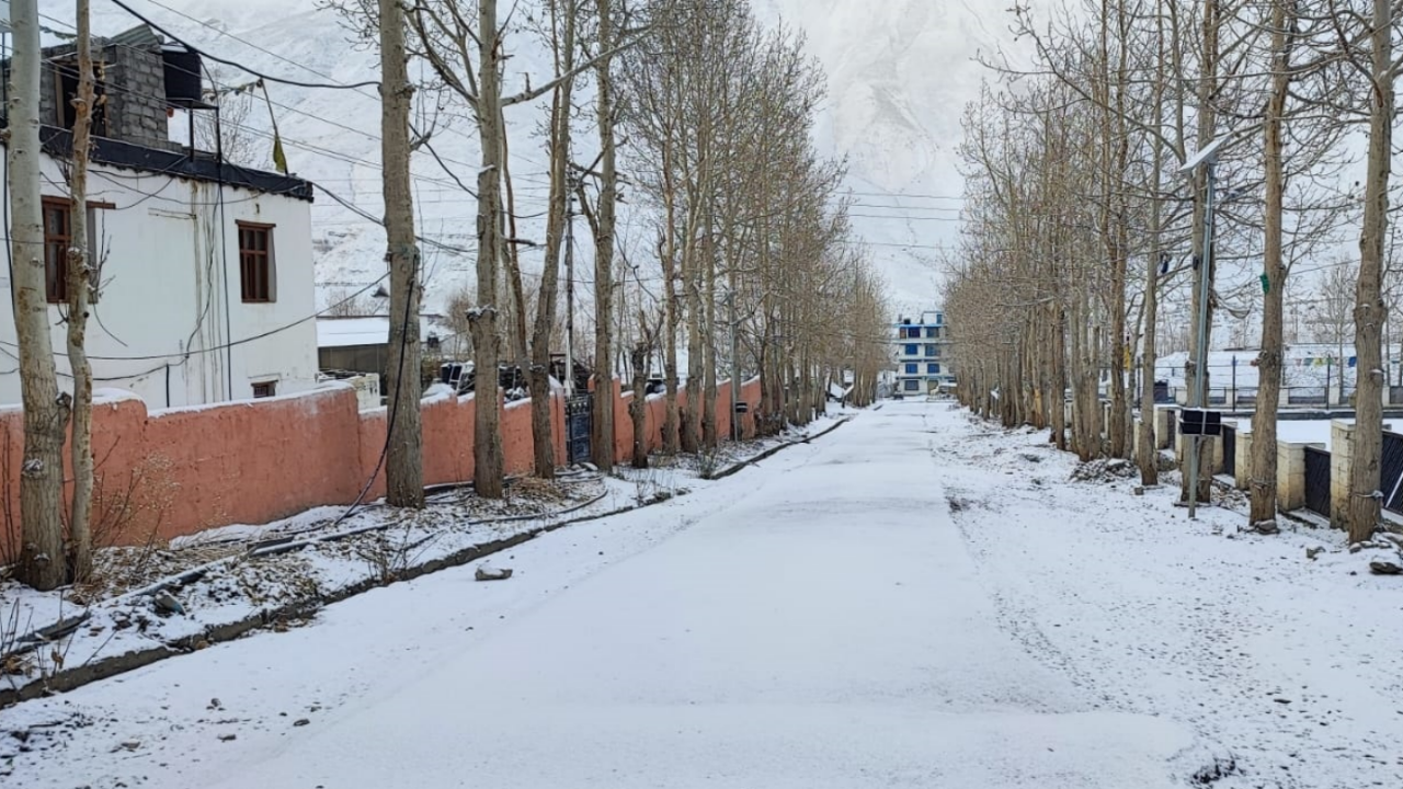 Snowfall in higher reaches of Himachal Pradesh