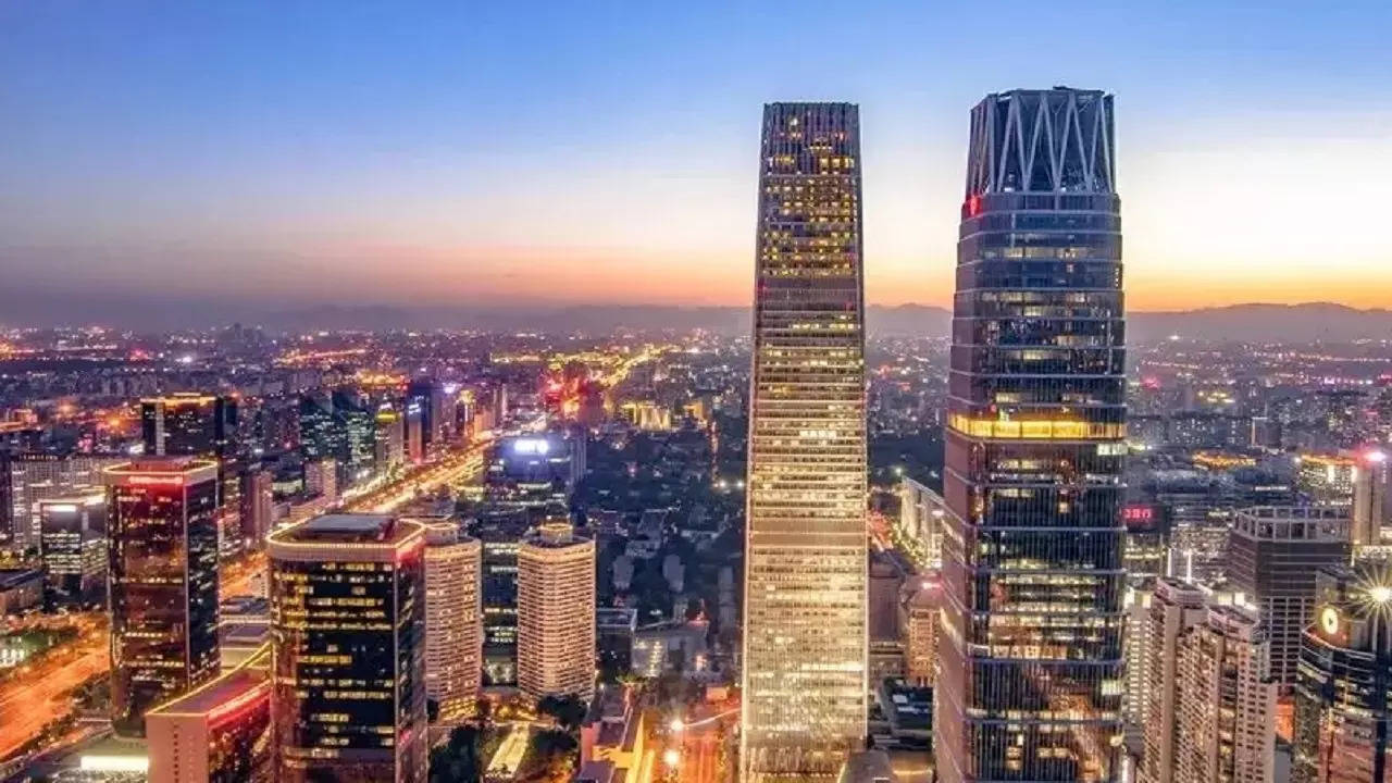 中国结束房地产危机的重大举措； 专家解释这将如何影响北京经济