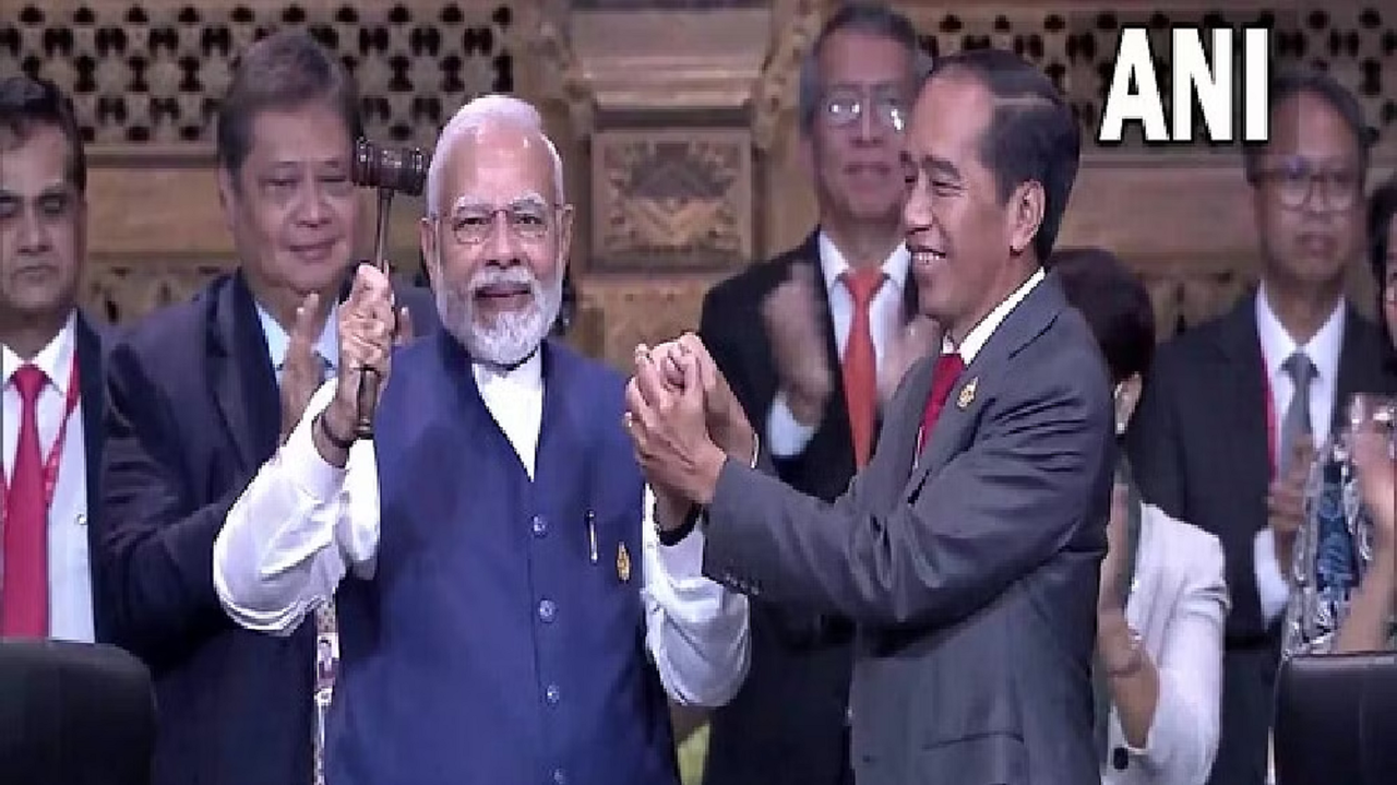 Indonesia hands over the G20 presidency to India