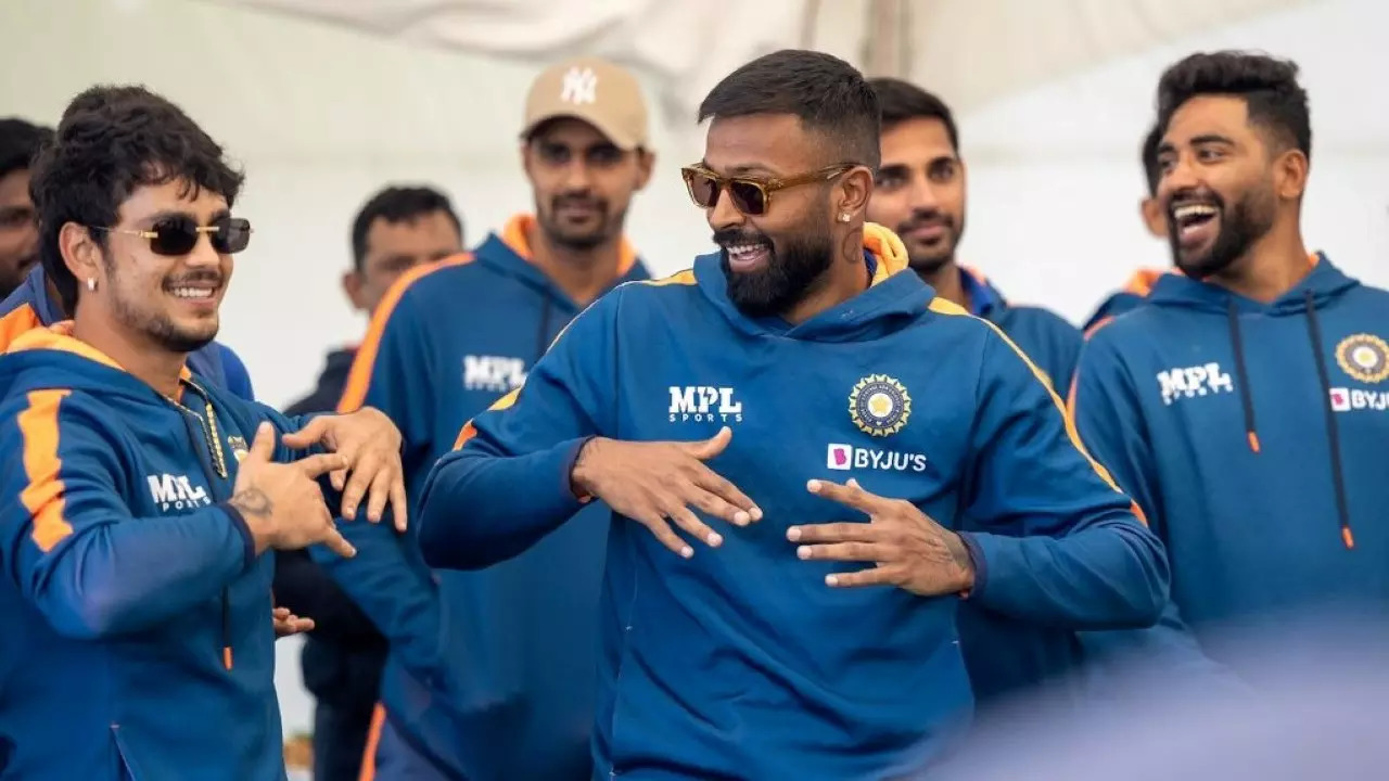 Hardik Pandya powhiri.