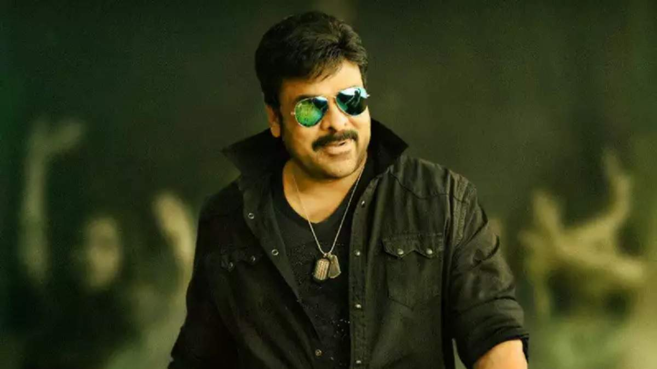 Chiranjeevi  hounoured with Indian Film Personality of the Year at IFFI 2022