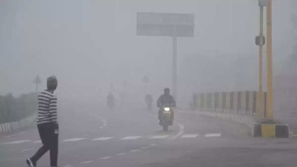 Delhi’s Temperature Dips Further; At 8.9 Degrees Celsius, City Records ...