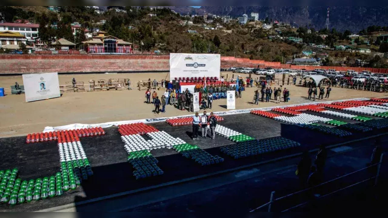 Tawang-district-enters-guinness-world-records-by-forming-largest-helmet