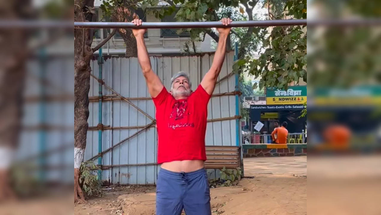 Milind Soman Watch Milind Soman ace pull ups know the health