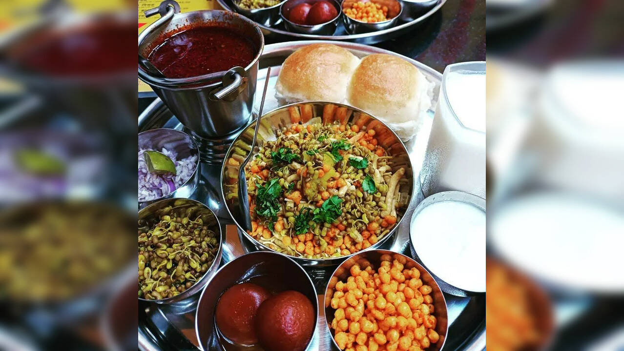 Puneri misal pav