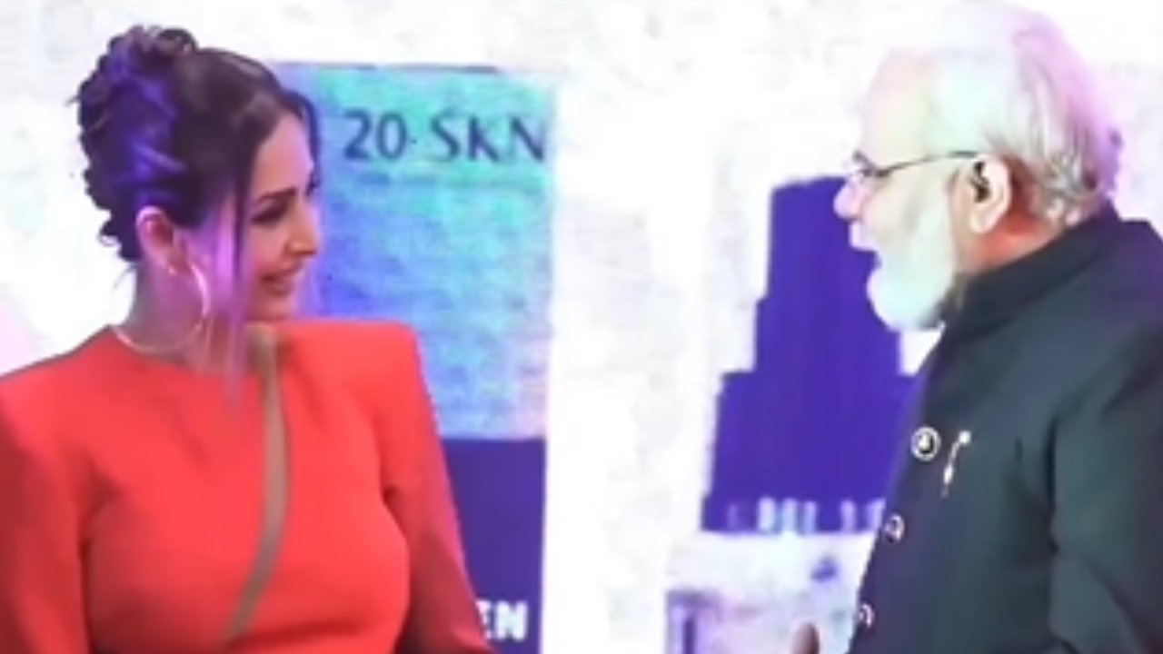 Malaika Arora with PM Modi lookalike