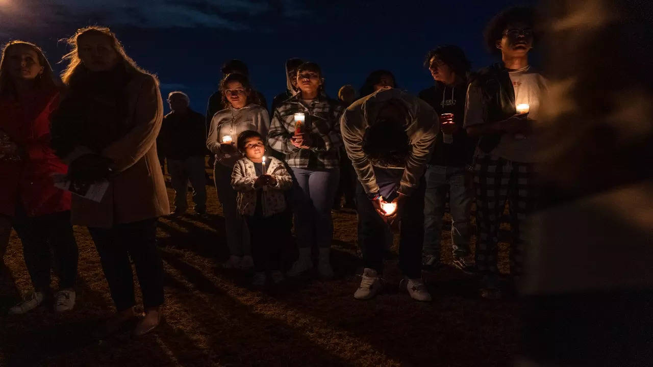 Vigil for Walmart shooting victims