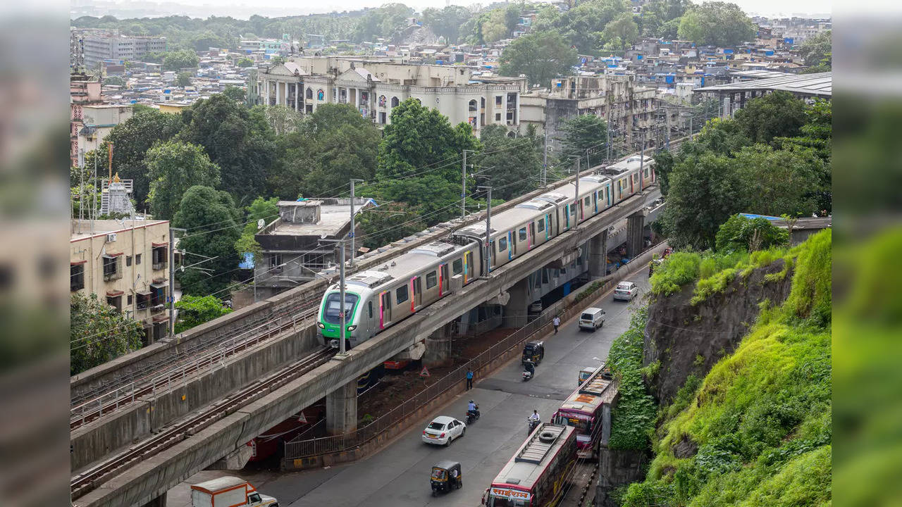 Political slugfest to take credit for two new metro lines in Mumbai