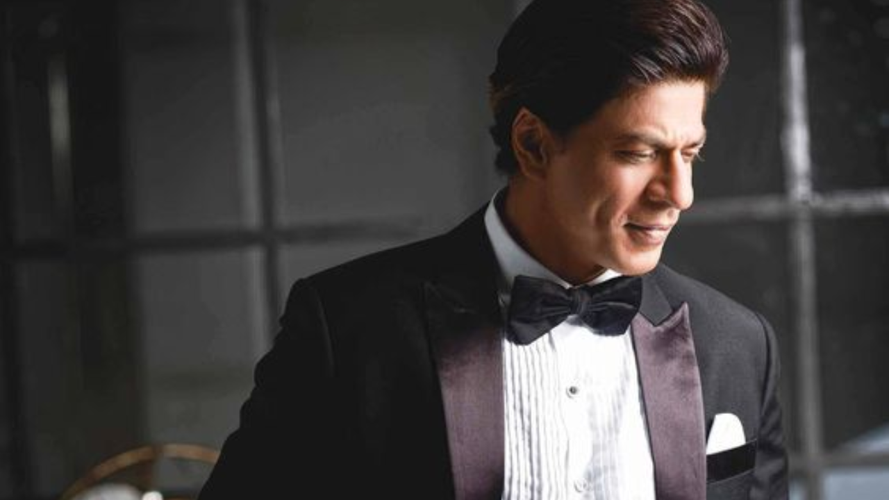 Dapper Shah Rukh Khan Wraps Dunki Saudi Arabia Schedule Shares Adorable Message Entertainment 