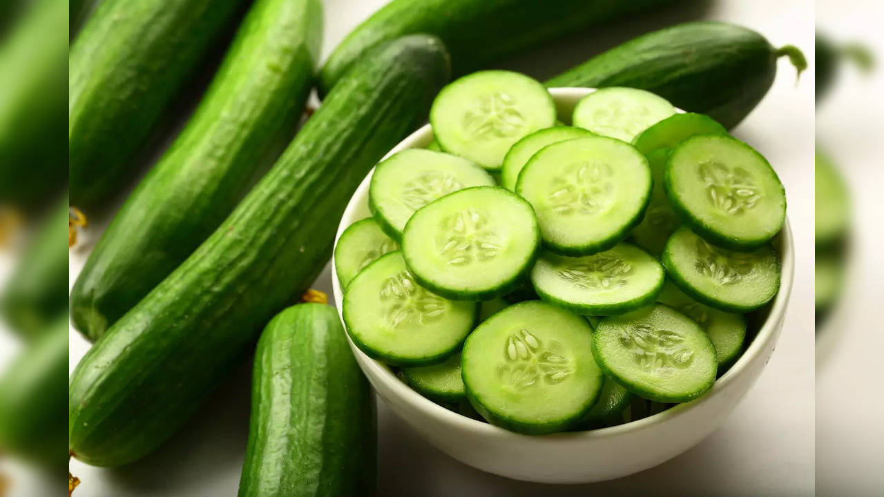 Beware! Never eat raw cucumber with meals; know the strange side effects of kheera