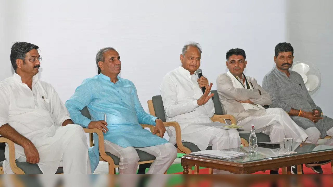 Rajasthan Govt To Provide Free School Uniform Milk To Students