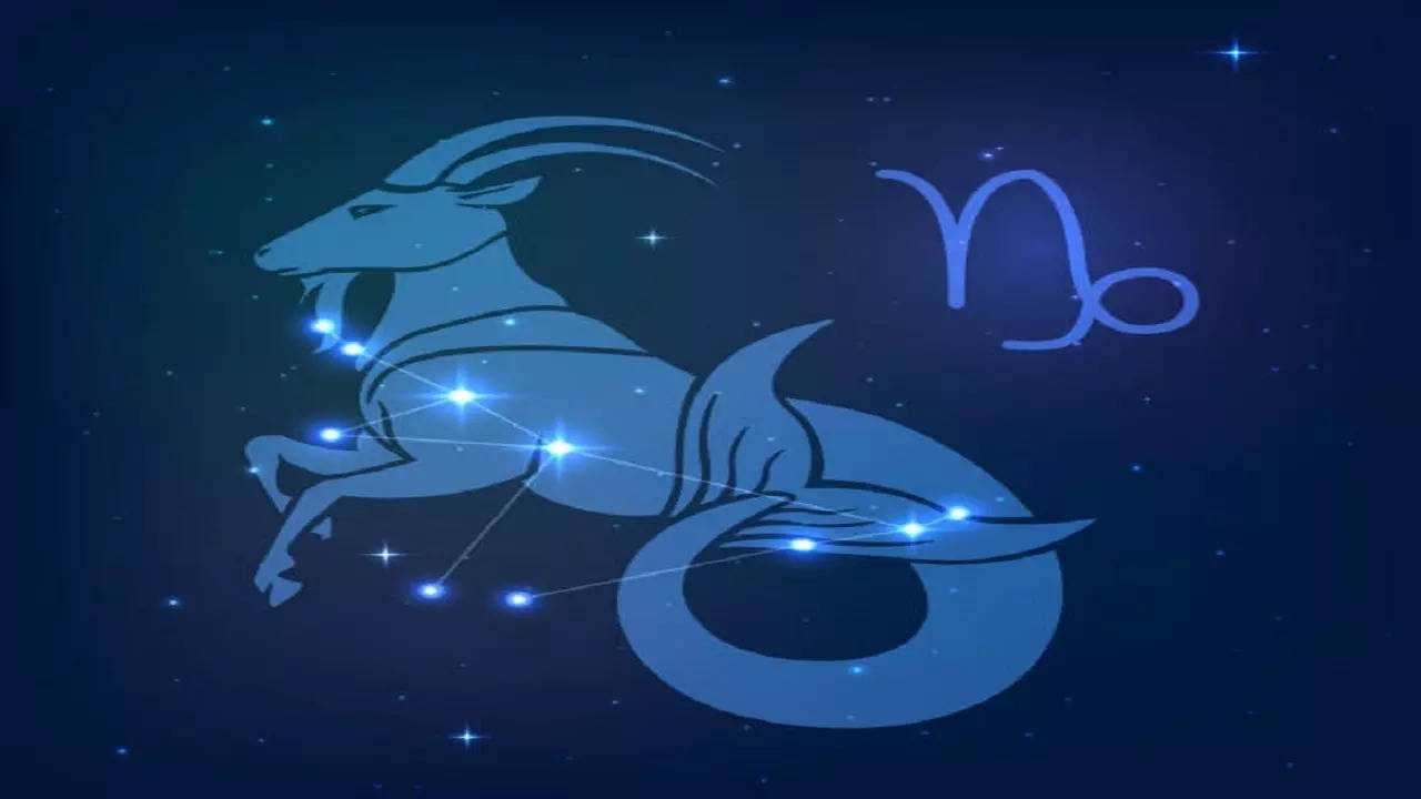 Capricorn Horoscope: Astrology Predictions Today, December 3, 2022 ...