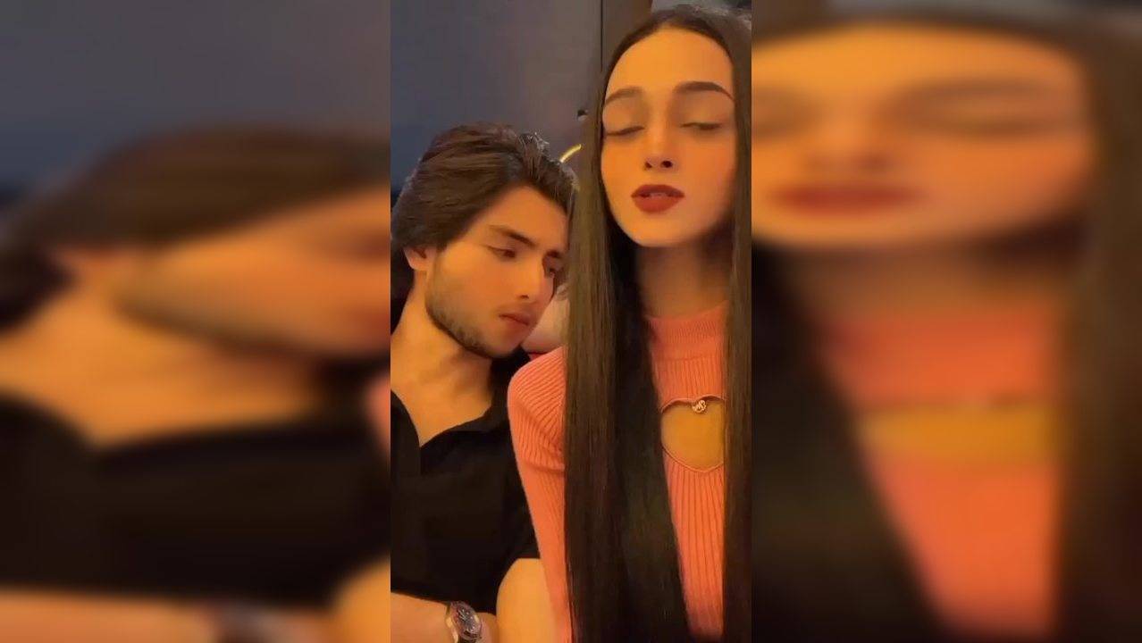 Pakistani Girl Ayesha Now Lip Syncs To ‘mera Dil Ye Pukare Aaja With Mystery Boy Watch Viral 9667