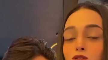 Pakistani girl Ayesha now lip-syncs to 'Mera Dil Ye Pukare Aaja ...