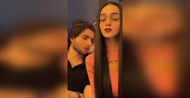 Pakistani girl Ayesha now lip-syncs to 'Mera Dil Ye Pukare Aaja ...