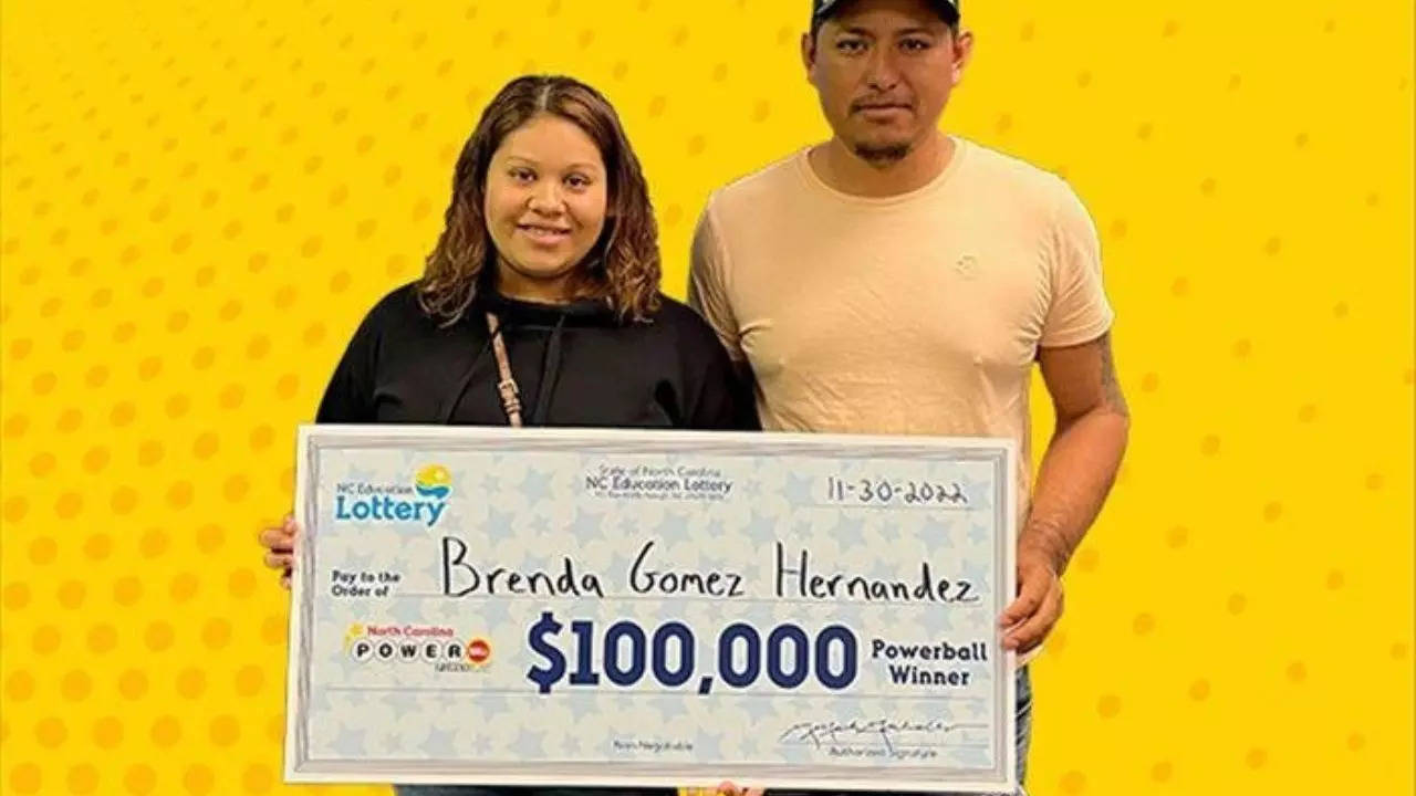 Brenda Gomez Hernandez, 28, won a $100,000 prize hours after giving birth to her daughter | Picture courtesy: North Carolina Education Lottery