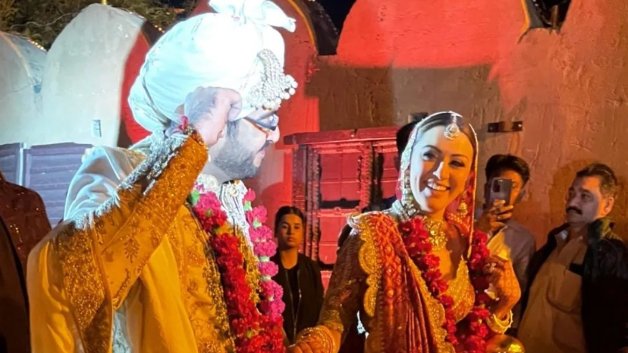 Hansika Motwani And Sohael Khaturiya Are Married See First Wedding Video Entertainment News 