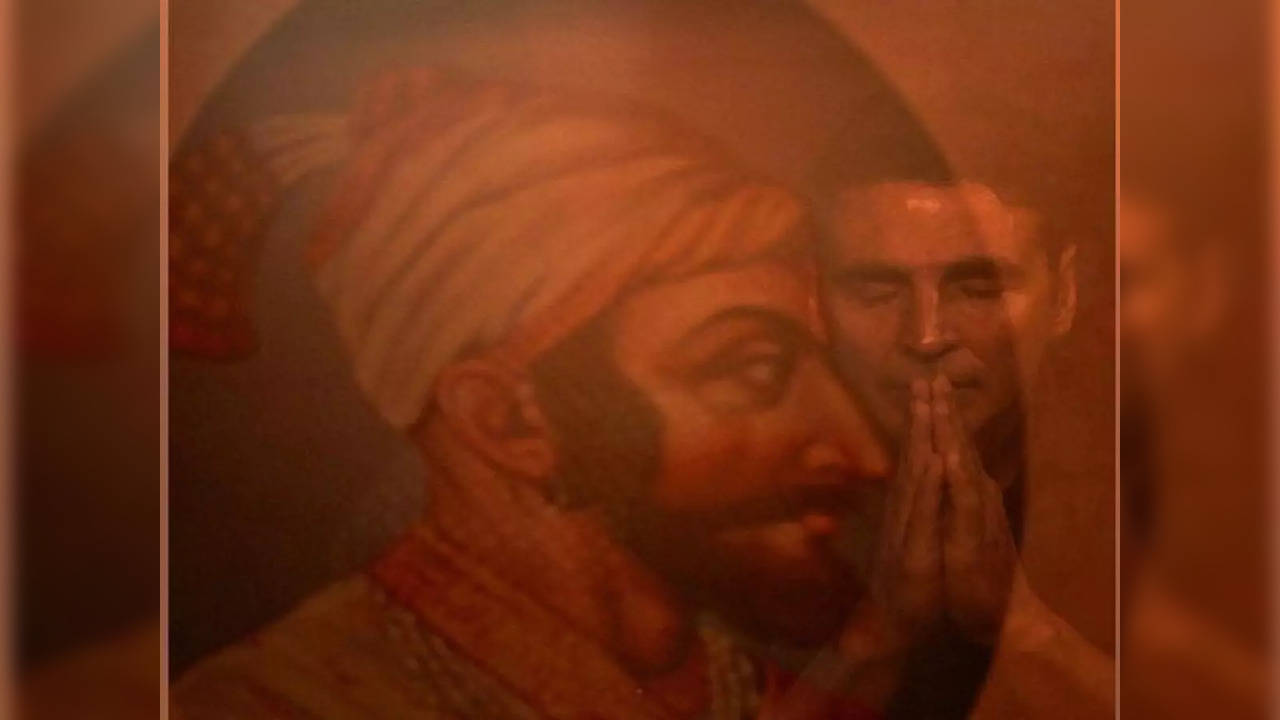 Akshay Kumar shares FIRST look as Chatrapati Shivaji Maharaj from Vedat Marathe Veer Daudle Saat. Watch