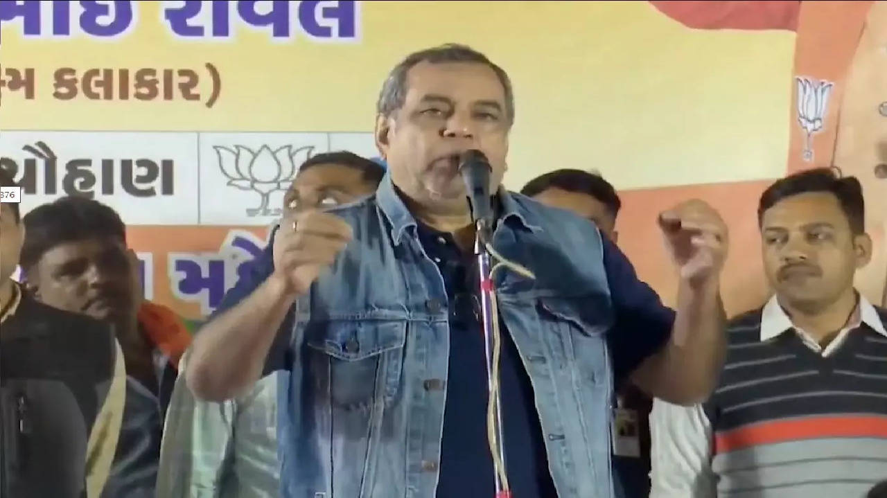 Paresh Rawal summoned by Kolkata Police