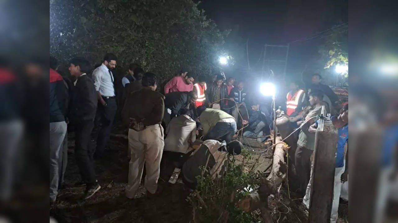 6-year-old boy fell into borewell in MP's Betul, rescue operation underway