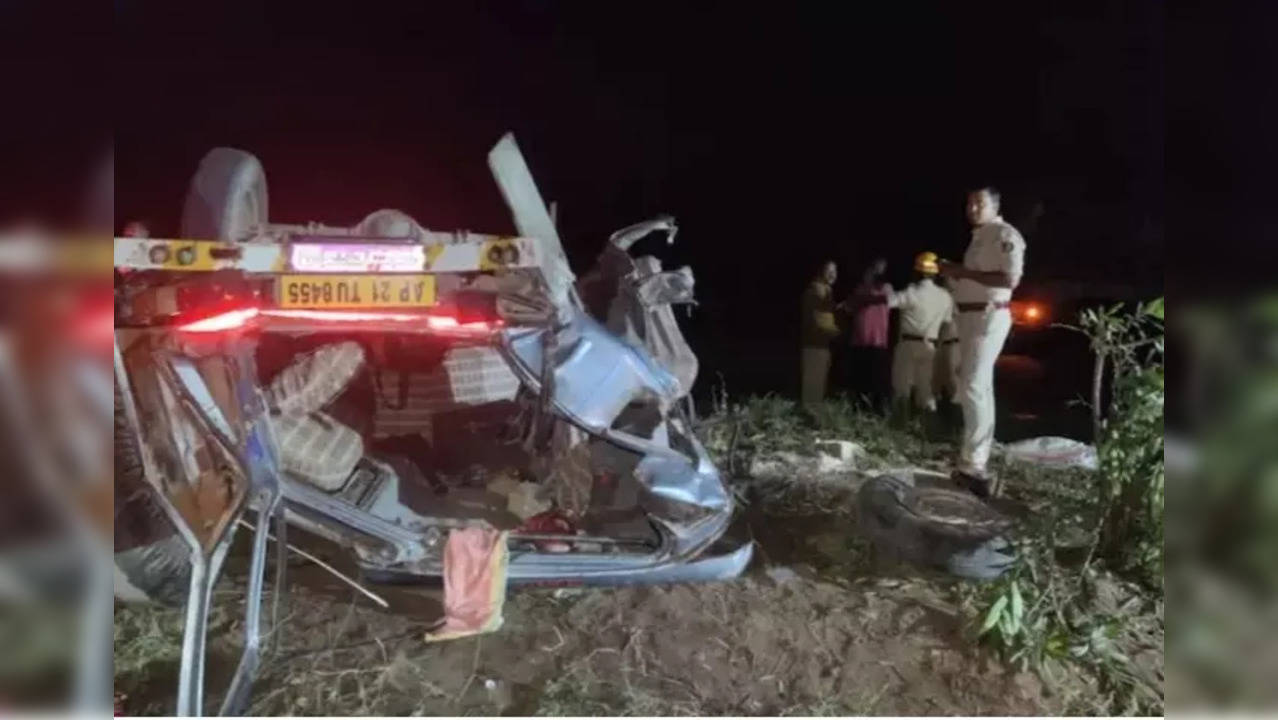 Karnataka road accident