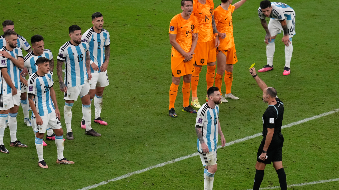 Argentina red card AP