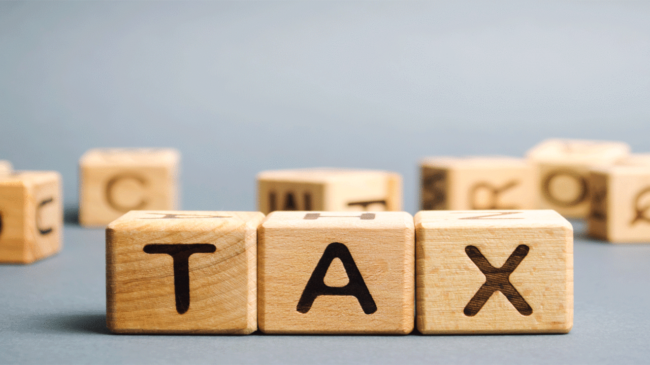 Good news for NRIs!  CBDT allows non-residents without PAN to file Form 10F manually till March 31| Roadsleeper.com