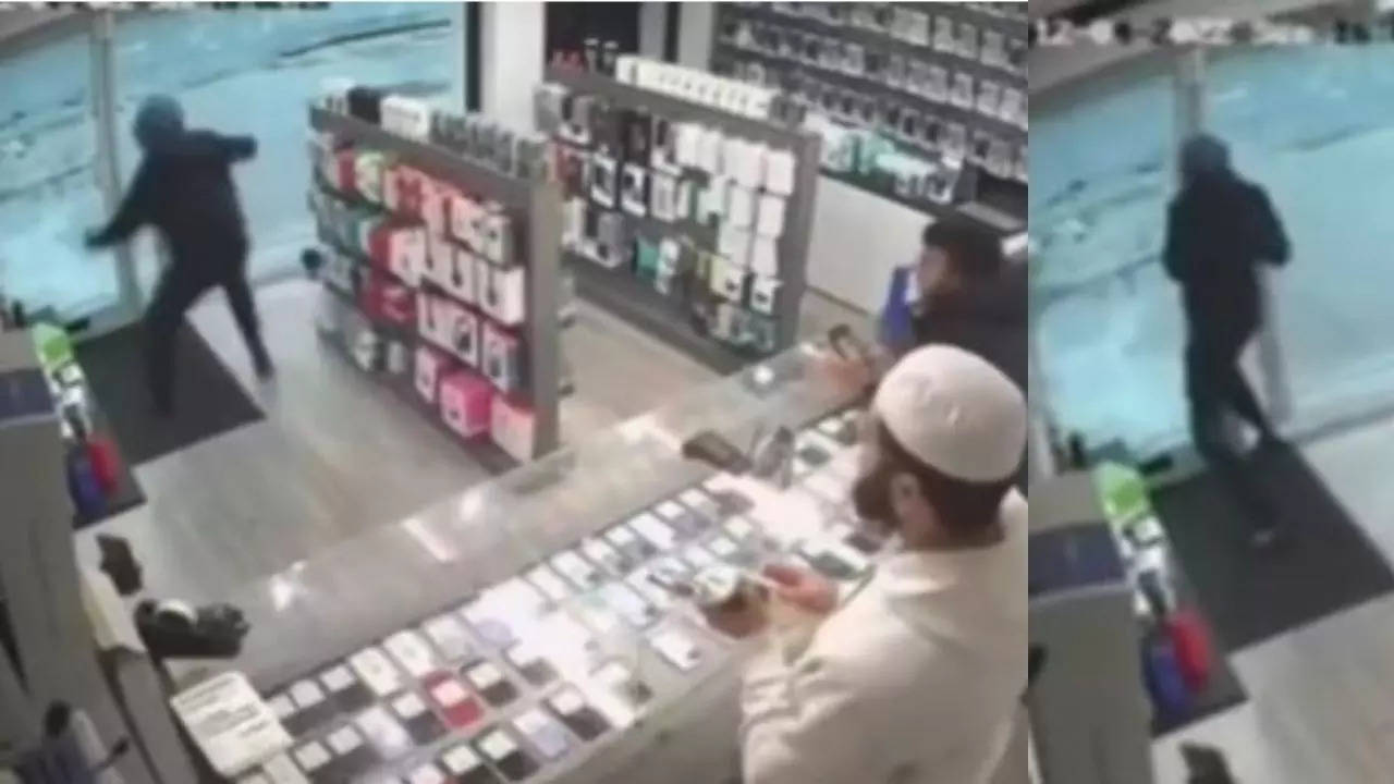 Failed robbery caught on camera