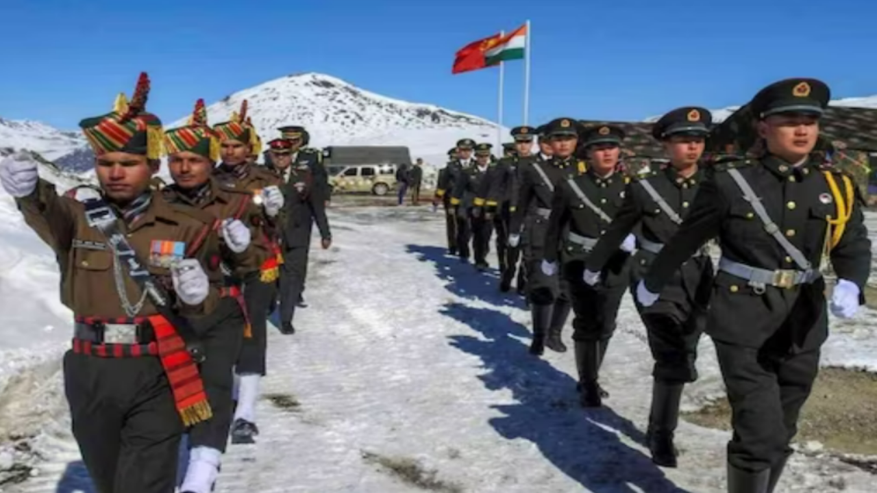 Indian and Chinese troops at LAC (File Photo)