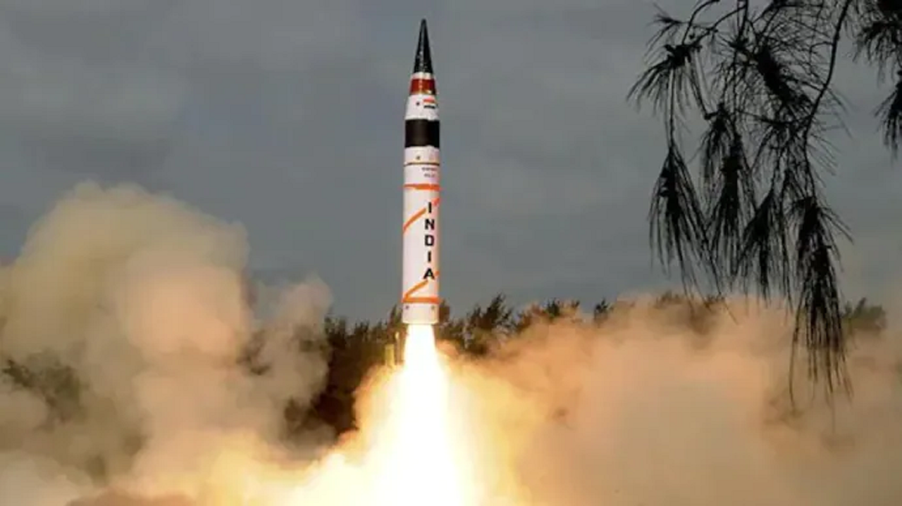 Agni V: With a range of 5000 km, Agni-V has an accuracy of about 17 metres