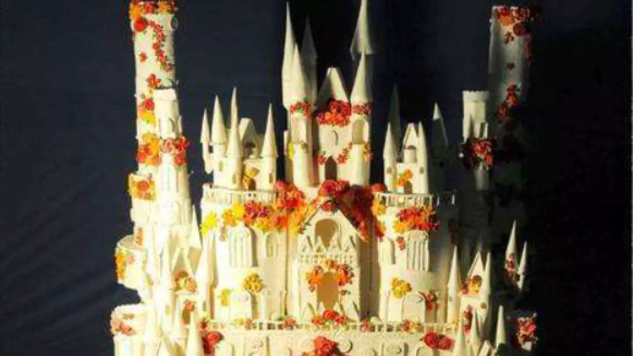 Bangalore Cake Show: 4000 kg church to electric car and joystick,  out-of-the-box cake models on display | Bengaluru News, Times Now