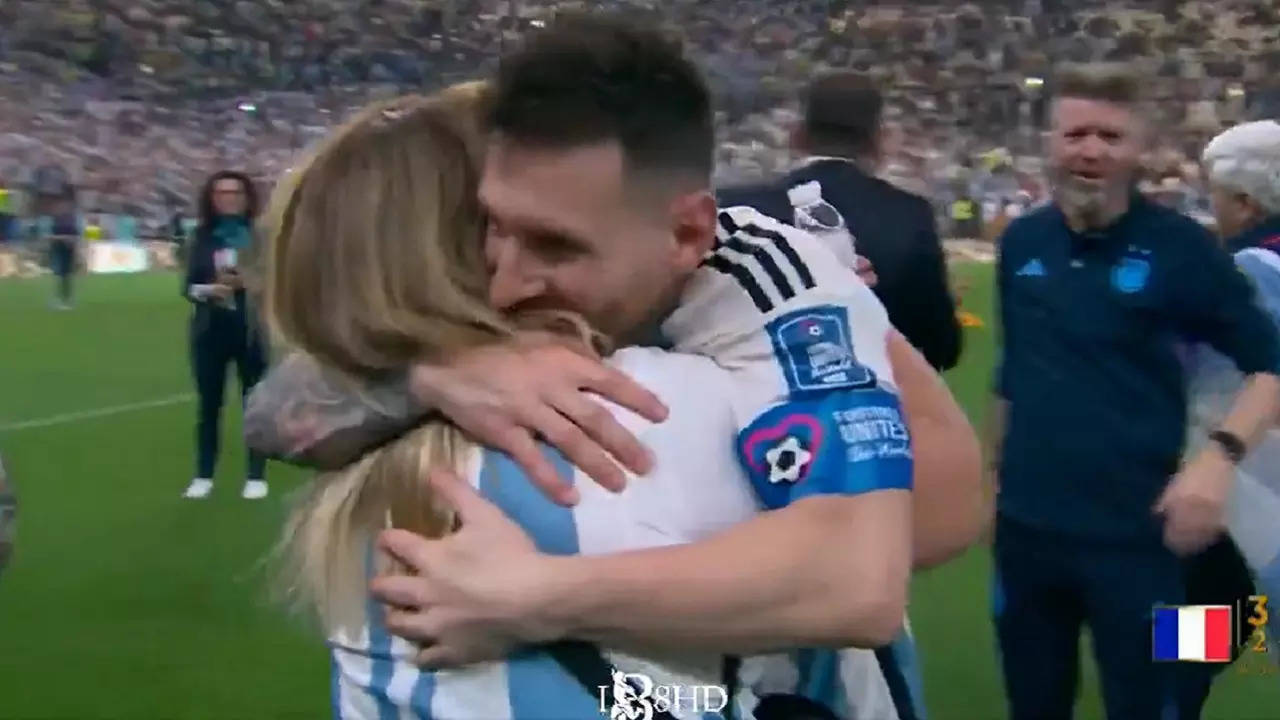 WATCH: Lionel Messi hugs his mother to celebrate Argentina's FIFA World Cup  2022 final win over France