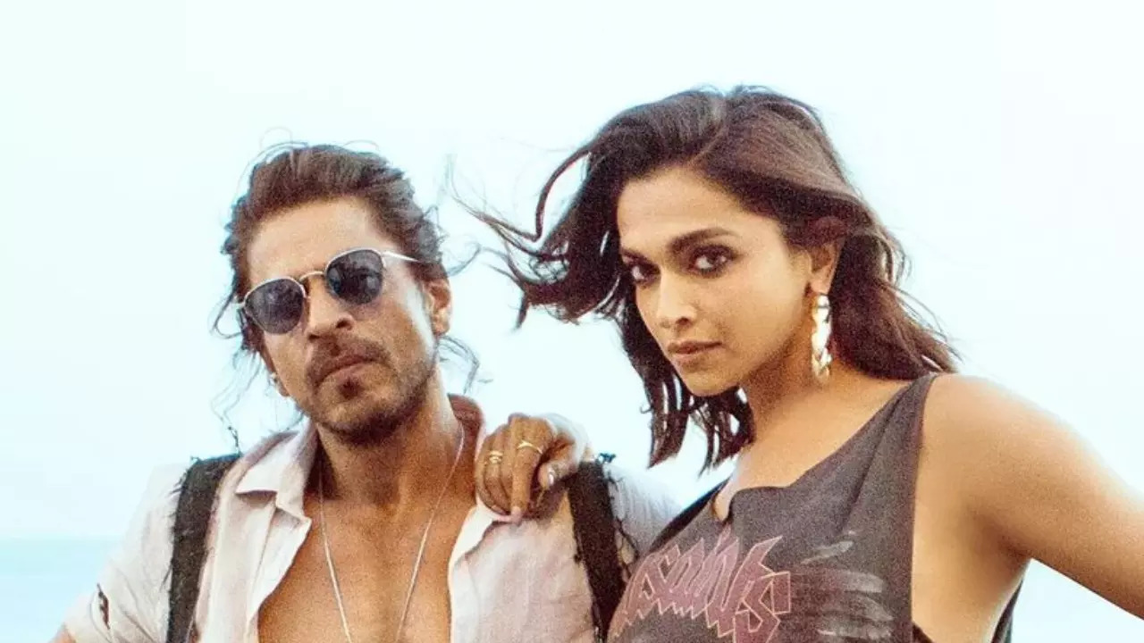 Shah Rukh Khan, Deepika Padukone