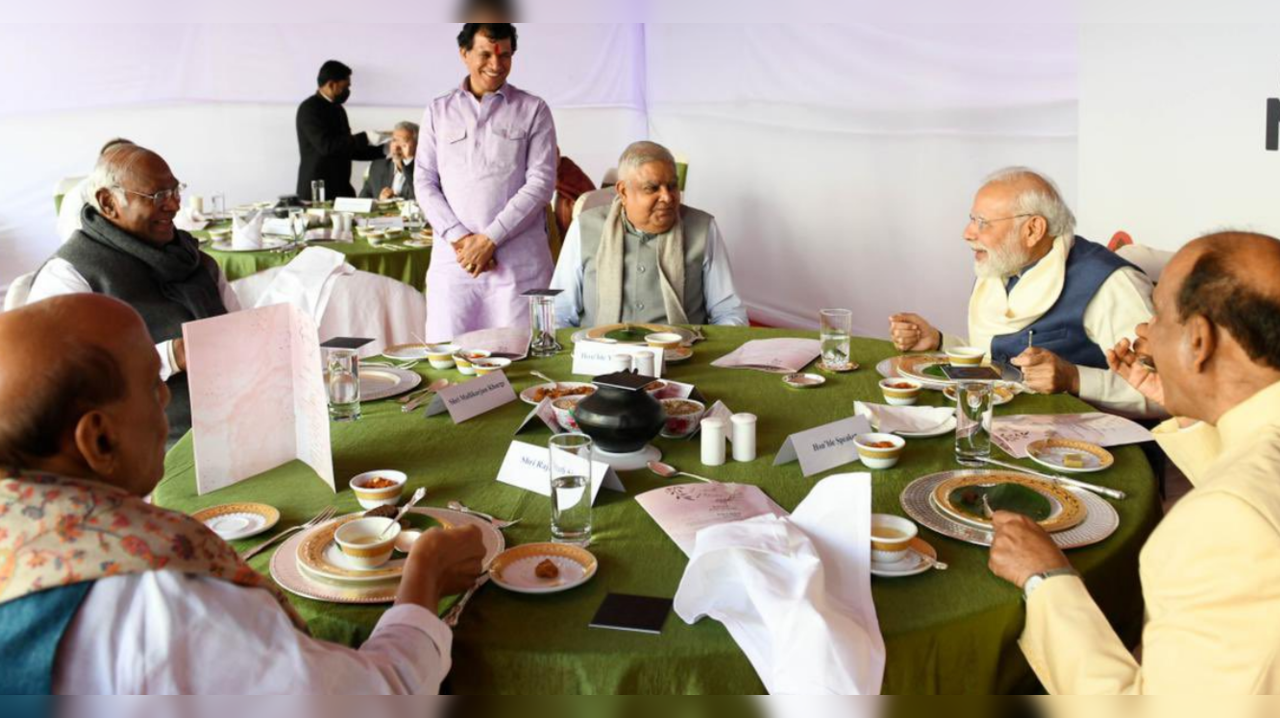 PM Modi at special lunch in Parliament