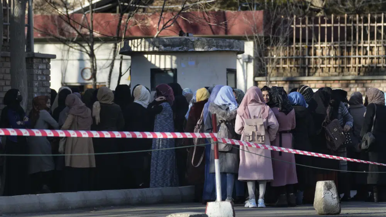 afghan women outside kabul uni - AP