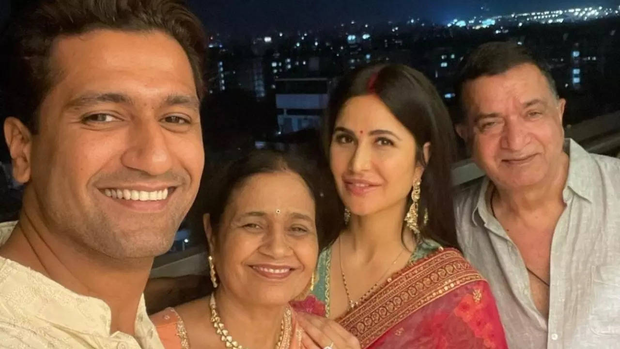 Vicky Kaushal, Katrina Kaif with the actor's parents