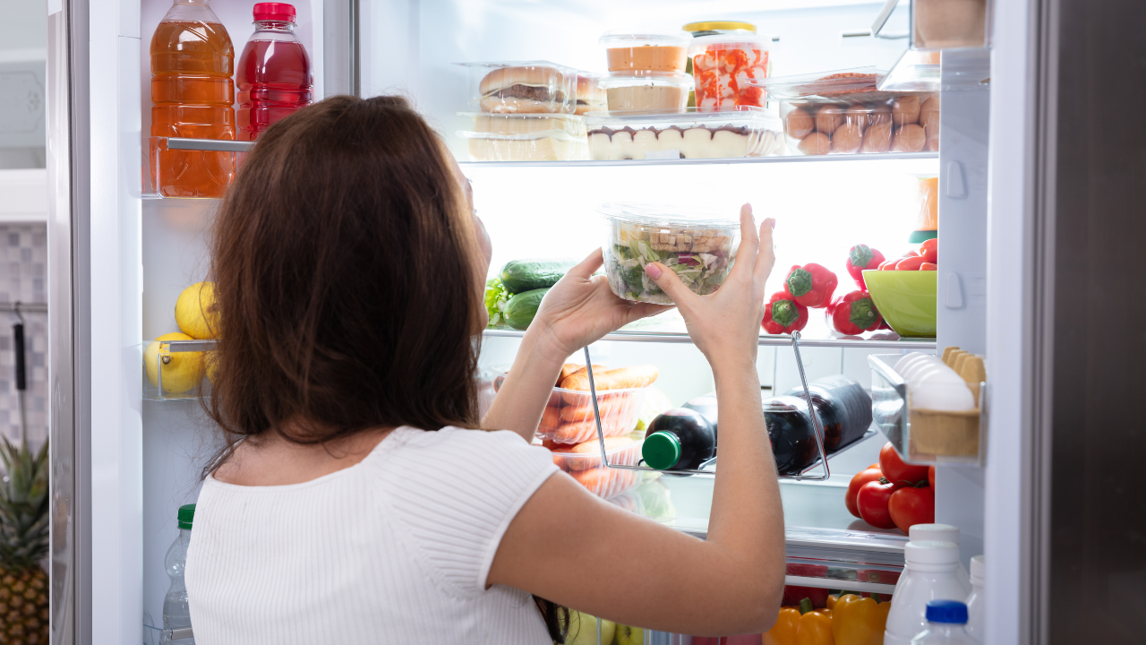 Pregnant woman buys new fridge and puts locks on it after husband steals her food