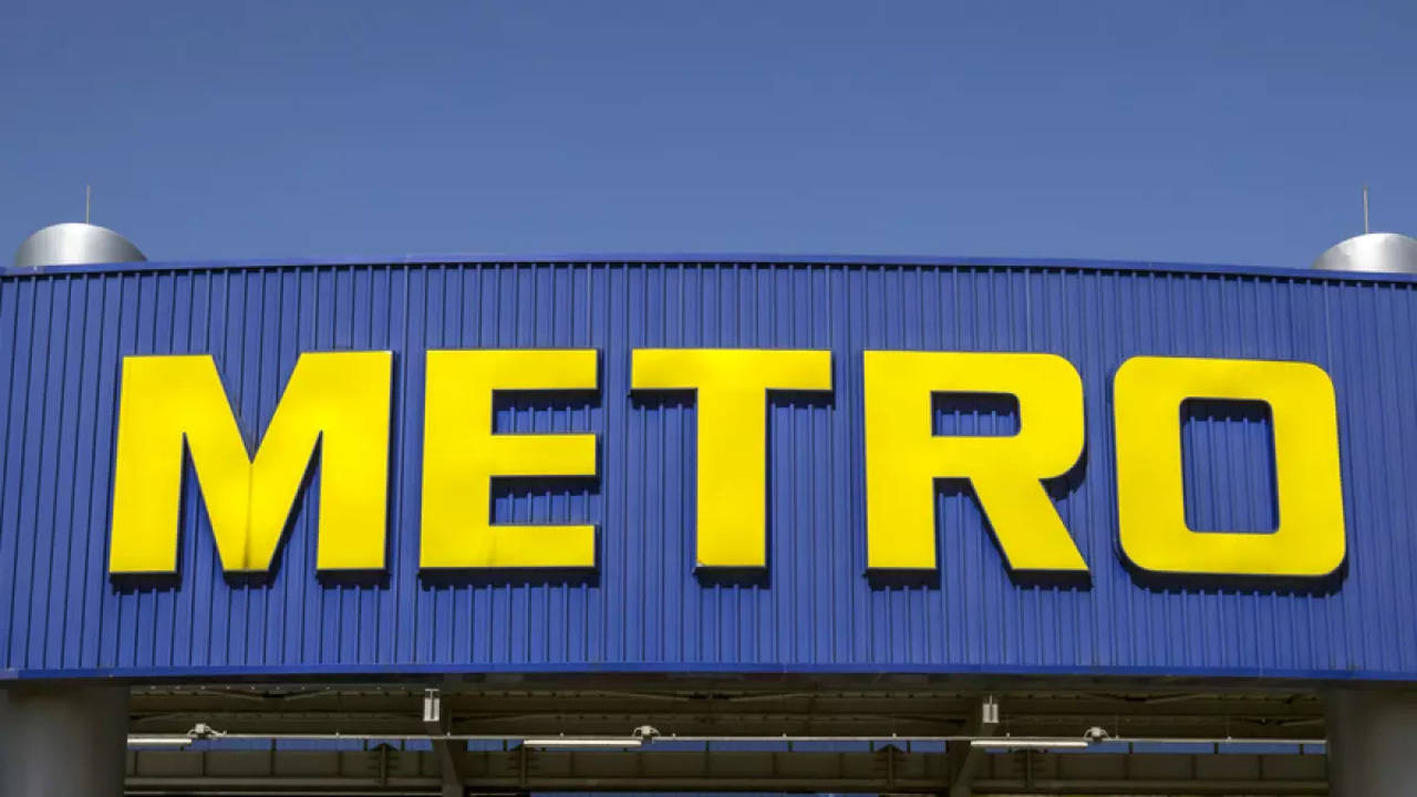 Reliance Industries acquires Metro AG's India business for over Rs 2800 crore