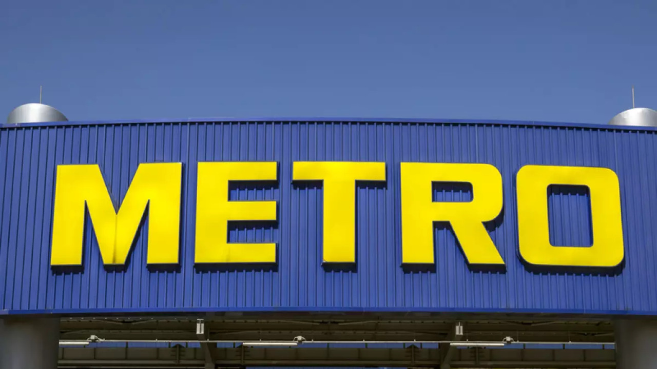 Reliance Industries acquires Metro AG's India business for over Rs 2800 crore