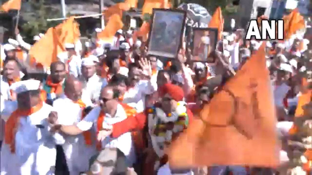 Thousands of Lingayats take to streets in Karnataka demanding OBC quota in jobs, education