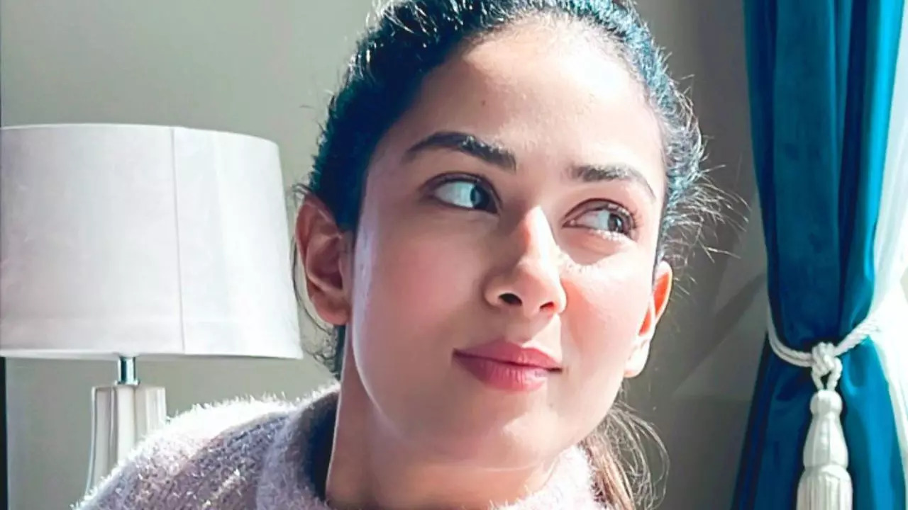 Mira Rajput's glowing skin