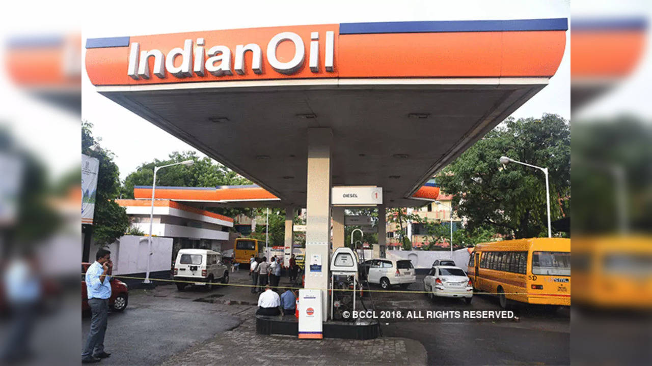 Indian Oil petrol pumps to be connected by Jio’s network