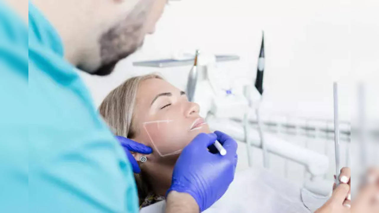 Doctors say that buccal fat removal surgery is a non-invasive procedure and takes less than an hour to perform – recovery can take up to a week and most patients are left with minimal or no scars whatsoever.