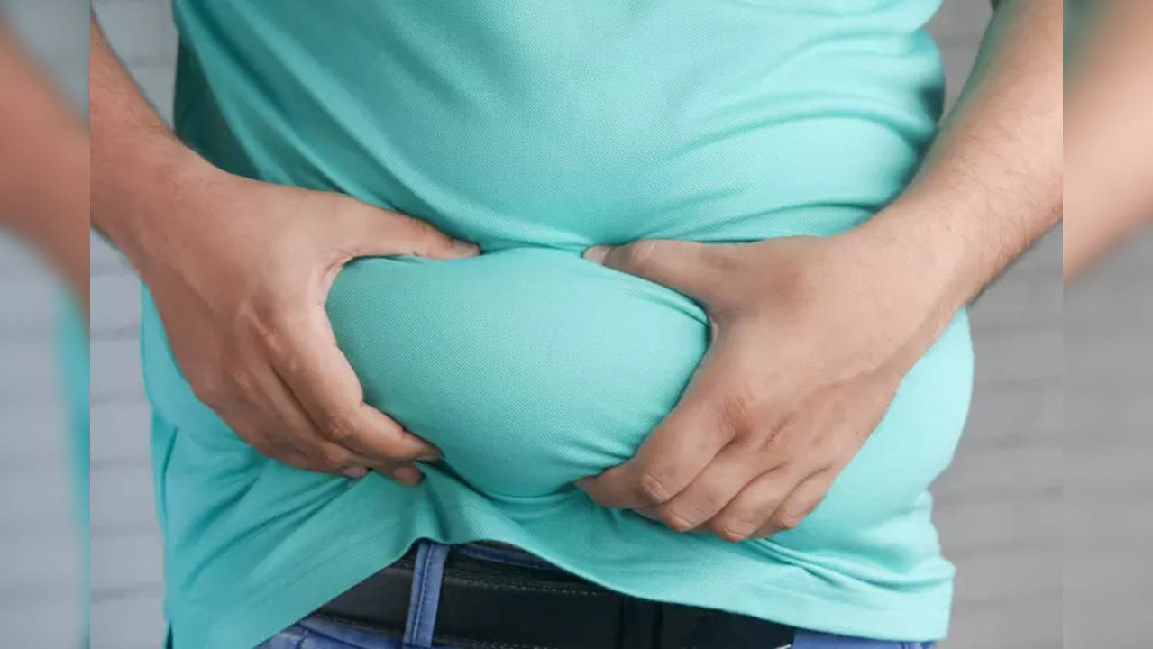 Stomach bloating: Bloated stomach pain is a warning sign of these