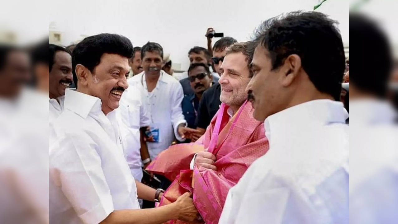 ​MK Stalin with Rahul Gandhi