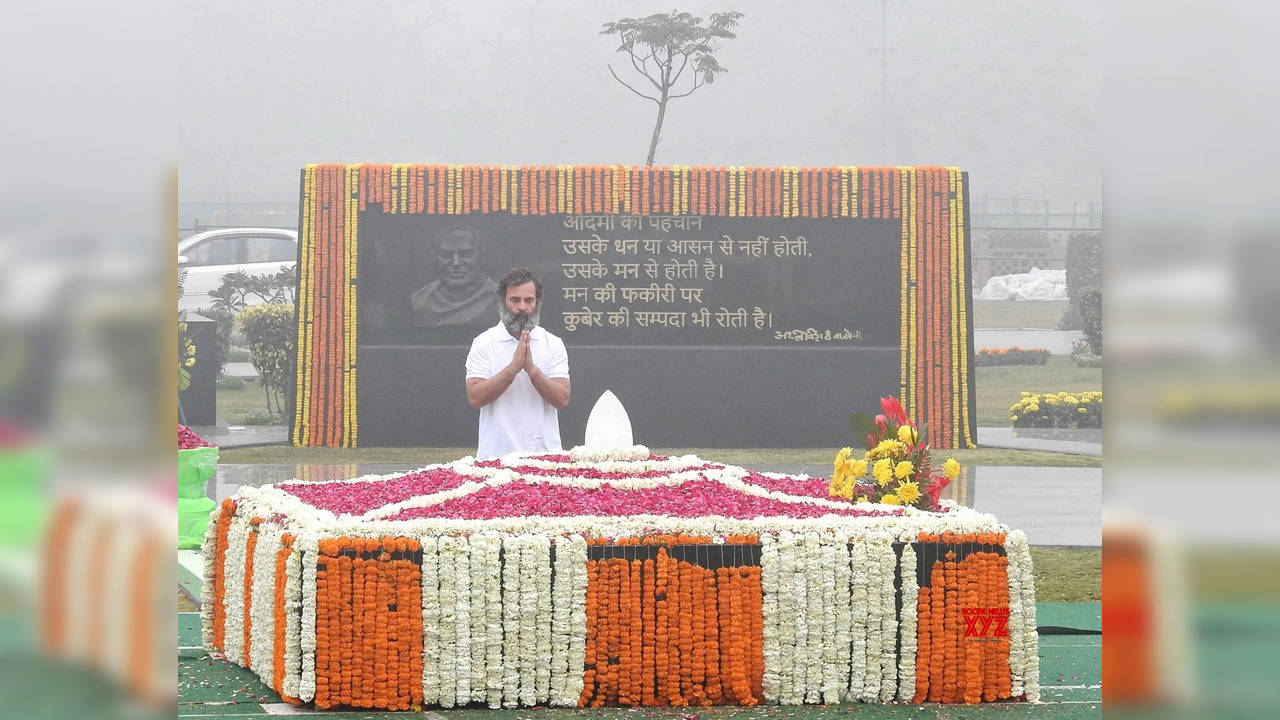 Rahul Gandhi visits 'Sadaiv Atal'