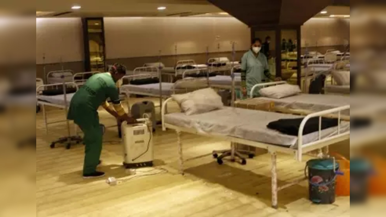 New Delhi: A worker sets medical equipment at Covid Care Centre amid rise in Omicron cases variant of Covid-19, in New Delhi on Thursday, January 06, 2022. (Photo: Wasim Sarvar/IANS)