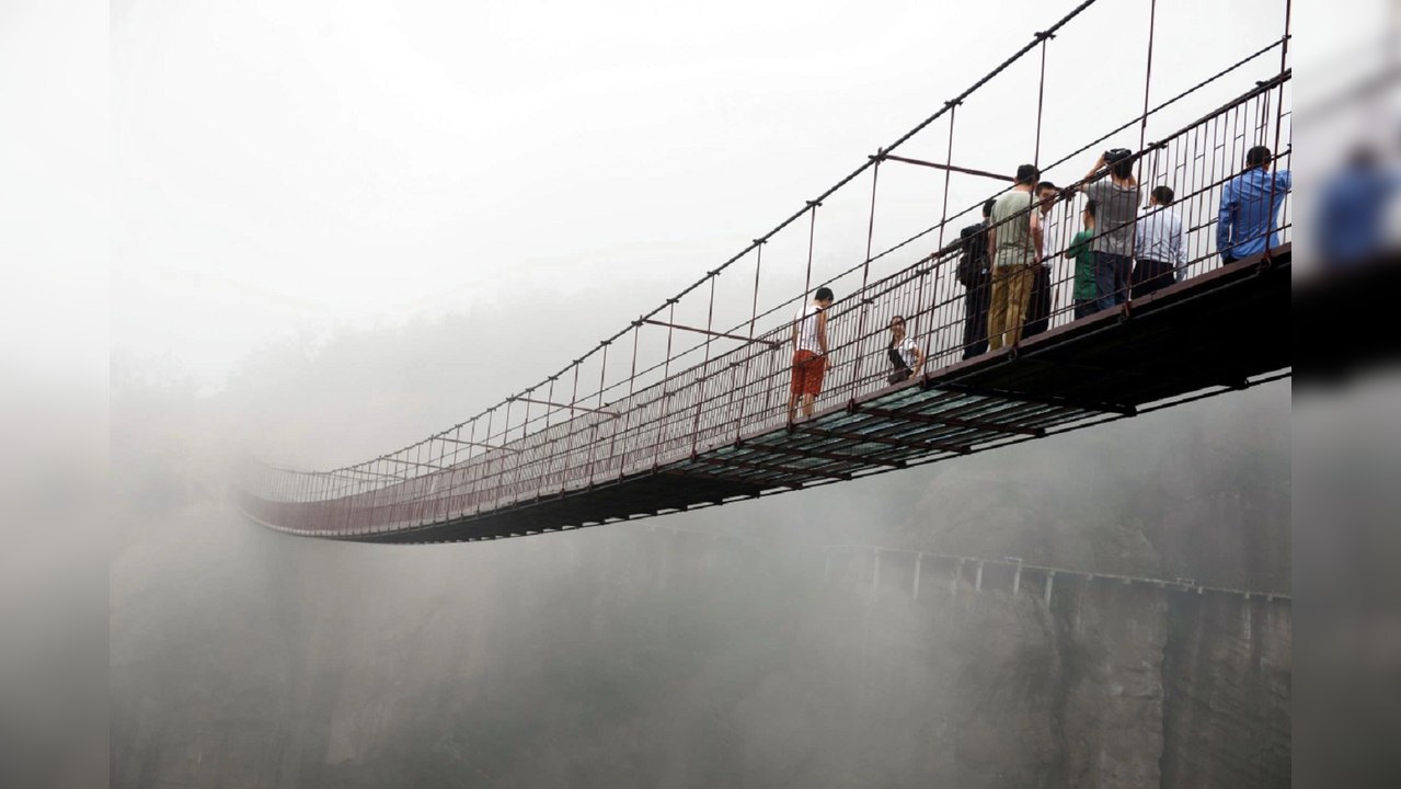 Chikhaldara skywalk: So far the longest skywalk bridge with glass top  is in China